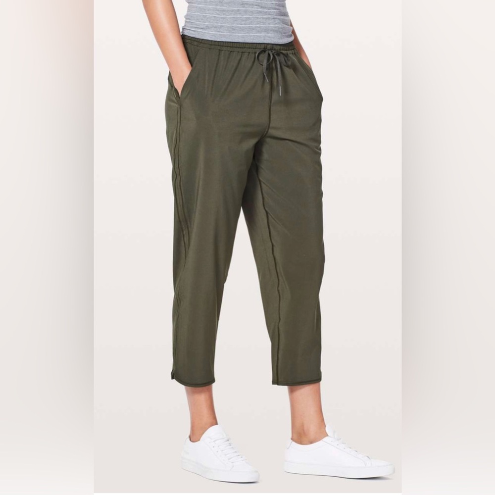 Lululemon Keep It Classic Crop 23” Capri - Dark Olive - Size 6